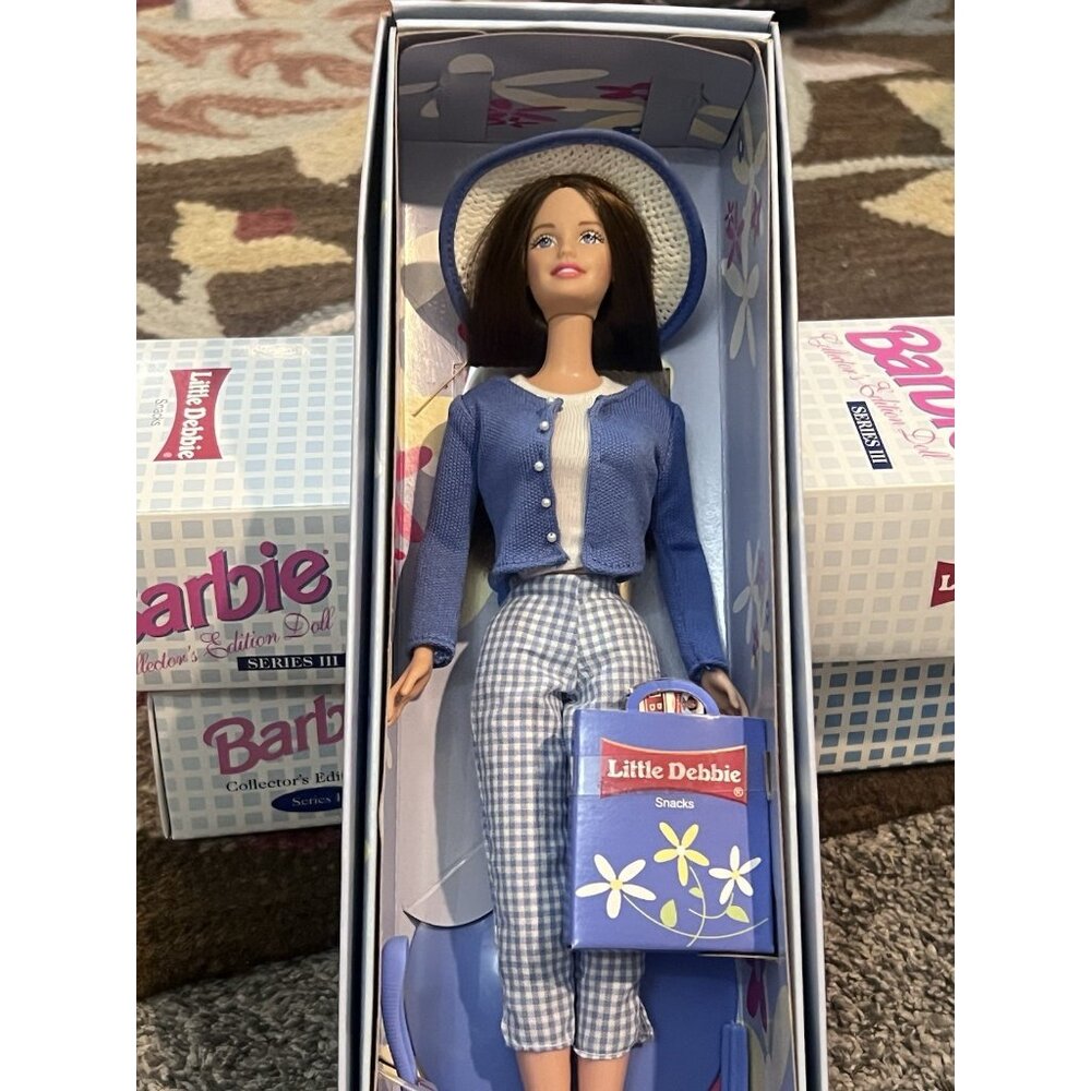 Mattel Little Debbie Barbie Collection  #50372  Special edition 2001 NRFB